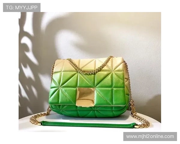 关注PG包包官方网站，掌握最新包包款式资讯与独家优惠活动信息